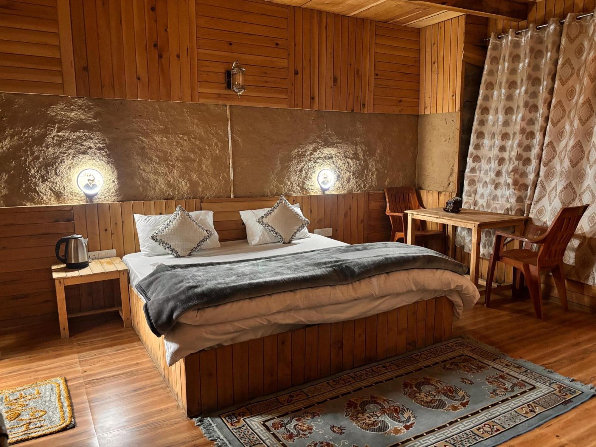 The Cozy Cabin, Jibhi Banjār Exterior photo