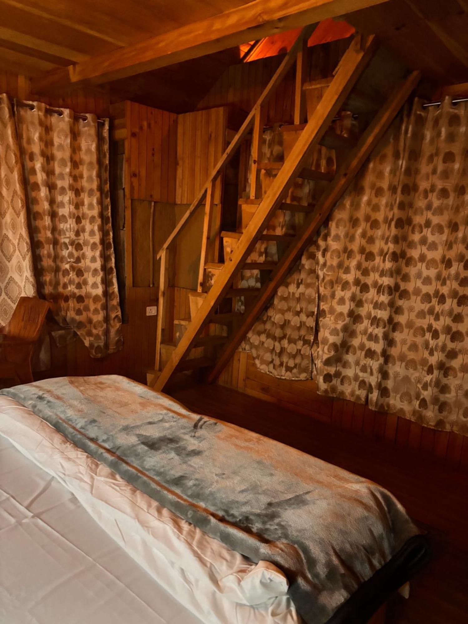 The Cozy Cabin, Jibhi Banjār Exterior photo